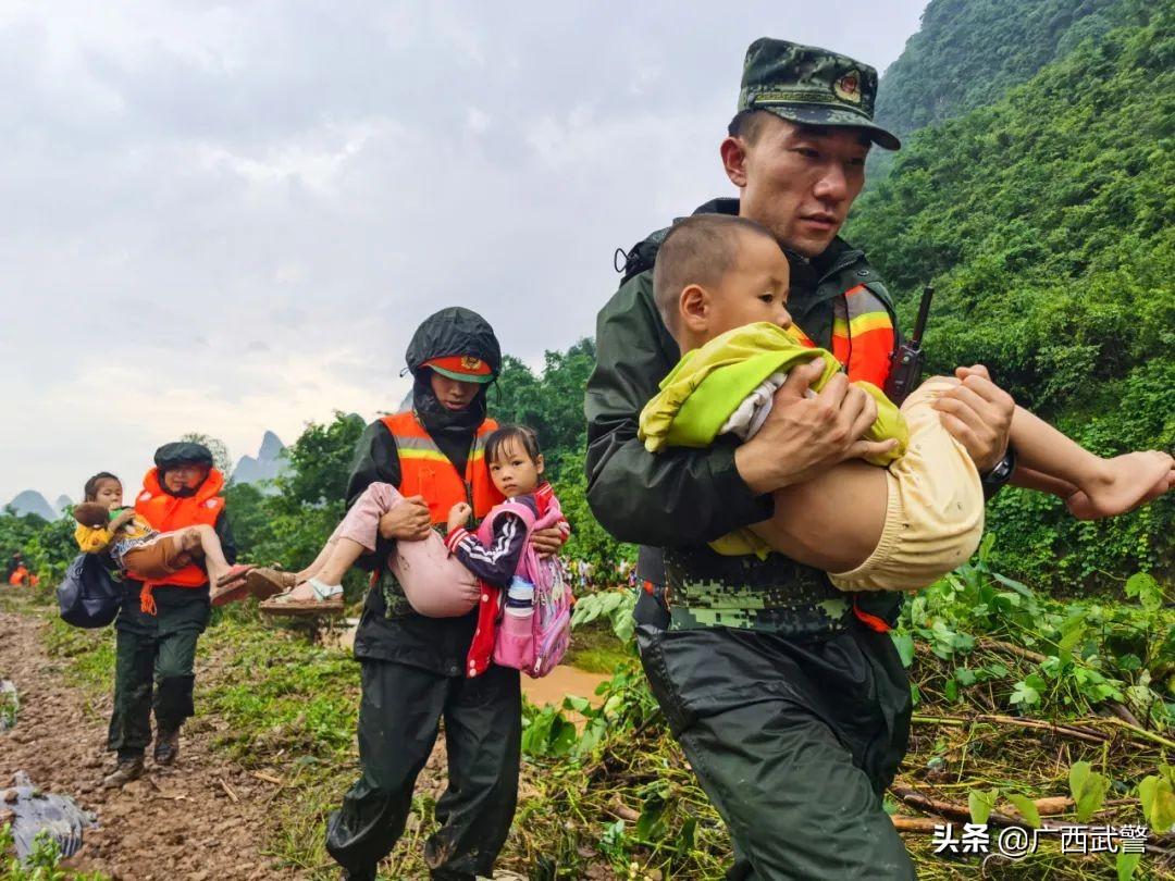 山兵百货超市，繁华之中的便利与选择